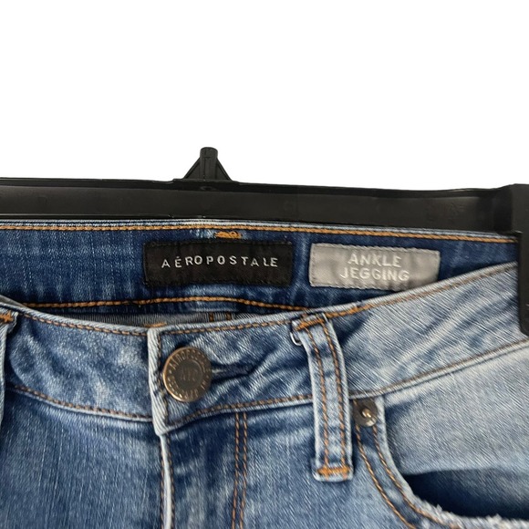 Aeropostale Women's Size 6‎ Medium Washed Ankle Jegging - Picture 4 of 10